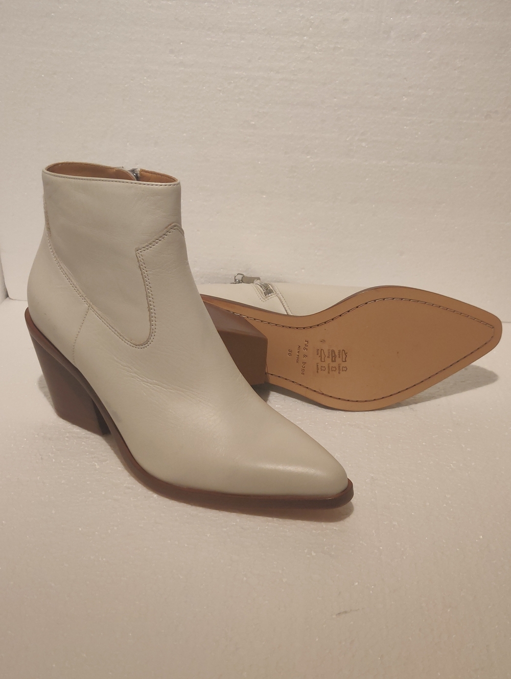 Rag & Bone NWOT Genuine Leather Pointed Toe Ankle Boots in White
